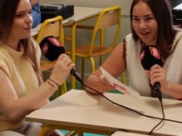 🎙️ Nos Terminales SAPAT derrière les micros !

Vendredi dernier, Pierre-Louis Duprès de Radio Laser a transformé la salle de classe en véritable studio....