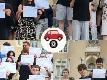 🚦 Une étape de plus vers l'autonomie ! 👏

Félicitations à nos élèves de 3e Projet Professionnel qui ont tous obtenu leur ASSR2 ! 🎉
Après une préparation aux...